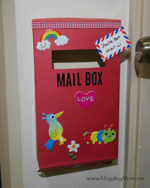 des rangements et paniers avec des boites de cereales src Mon inventaire récup : 11 bricolages malins pour recycler avec les enfants