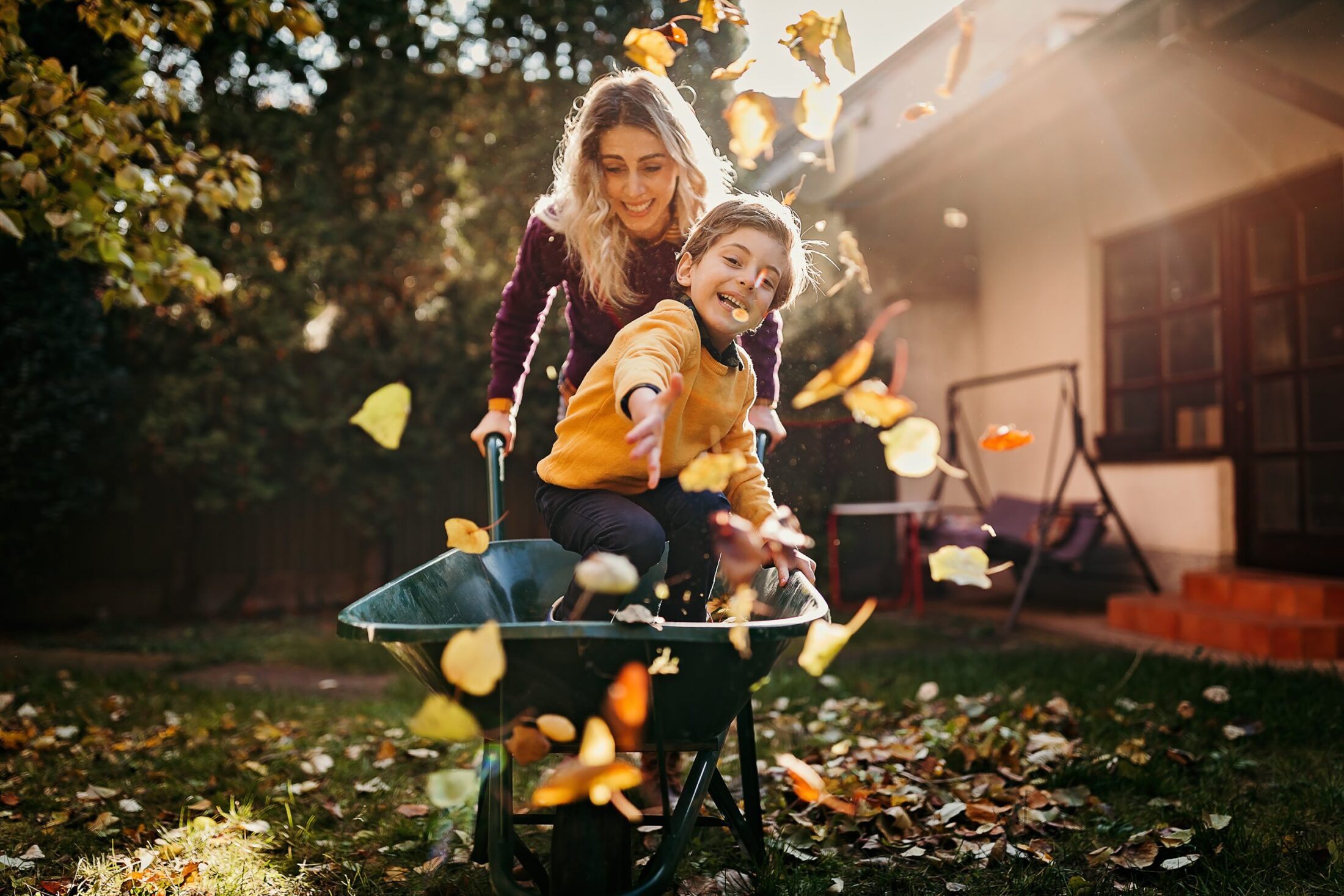 escargots tout en rondeur marrons et pate a modeler src Ma récolte du moment : 10 bricolages d’automne à faire avec les enfants