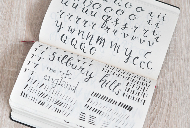 le brush lettering pour retrouver le plaisir d ecrire a la main src 1 Petit tour dhorizon : 10 techniques de loisirs créatifs qui me font de lœil en ce moment