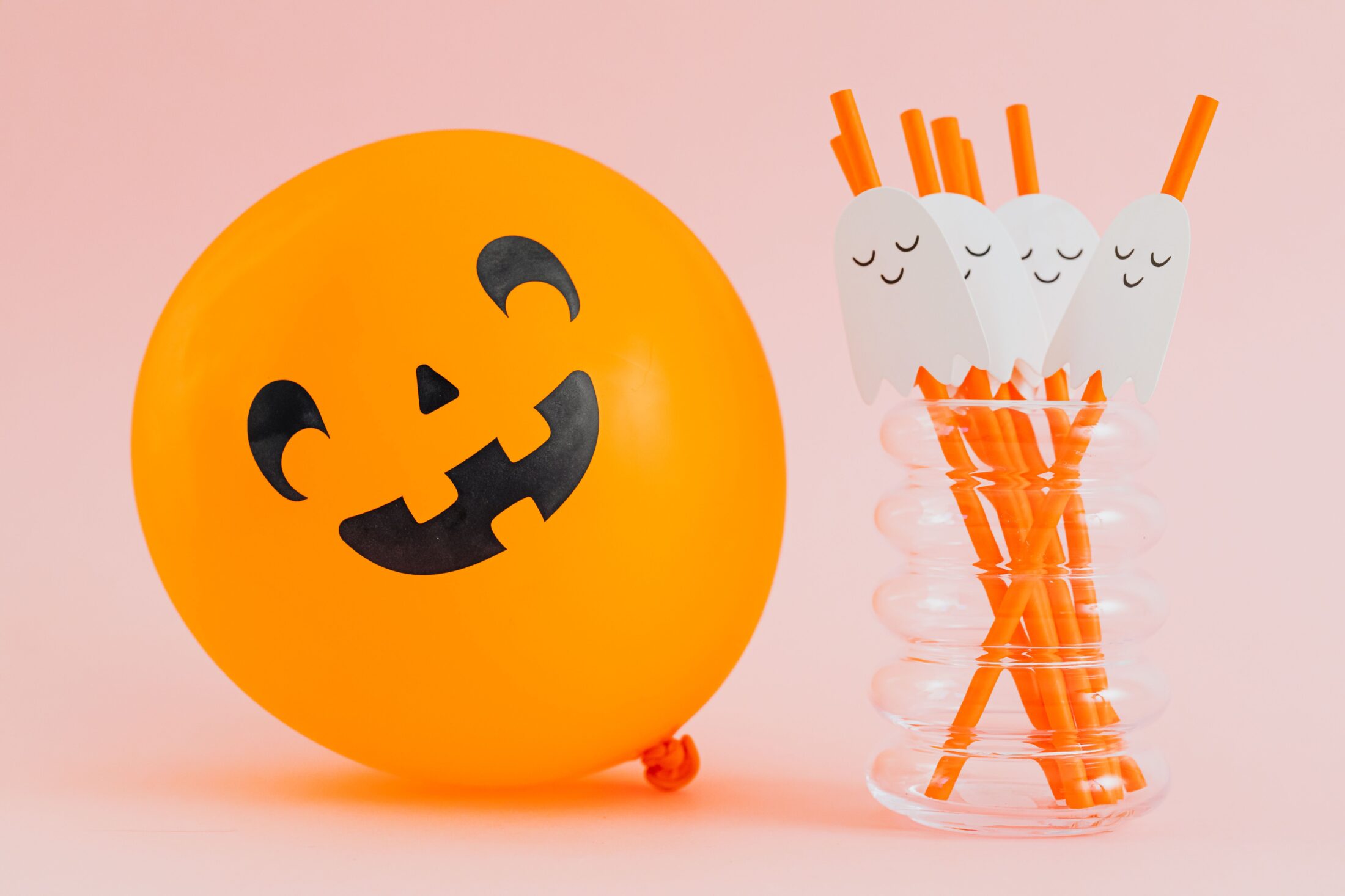 ballon citrouille fantomes entry4 Mes trouvailles tout doux : 10 idées Halloween pour nos petits loups