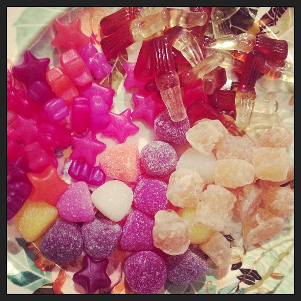 bonbons maison colores gelee et sucre src Ma bonbonnière maison : 10 friandises sucrées que jai hâte de tester