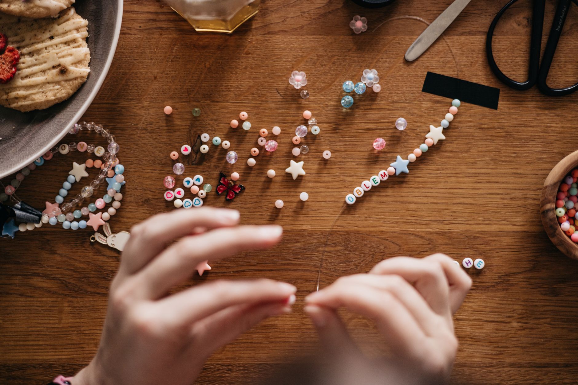 brickstitch cov Les perles Miyuki ne font pas que des bijoux : mes 10 coups de cœur du moment
