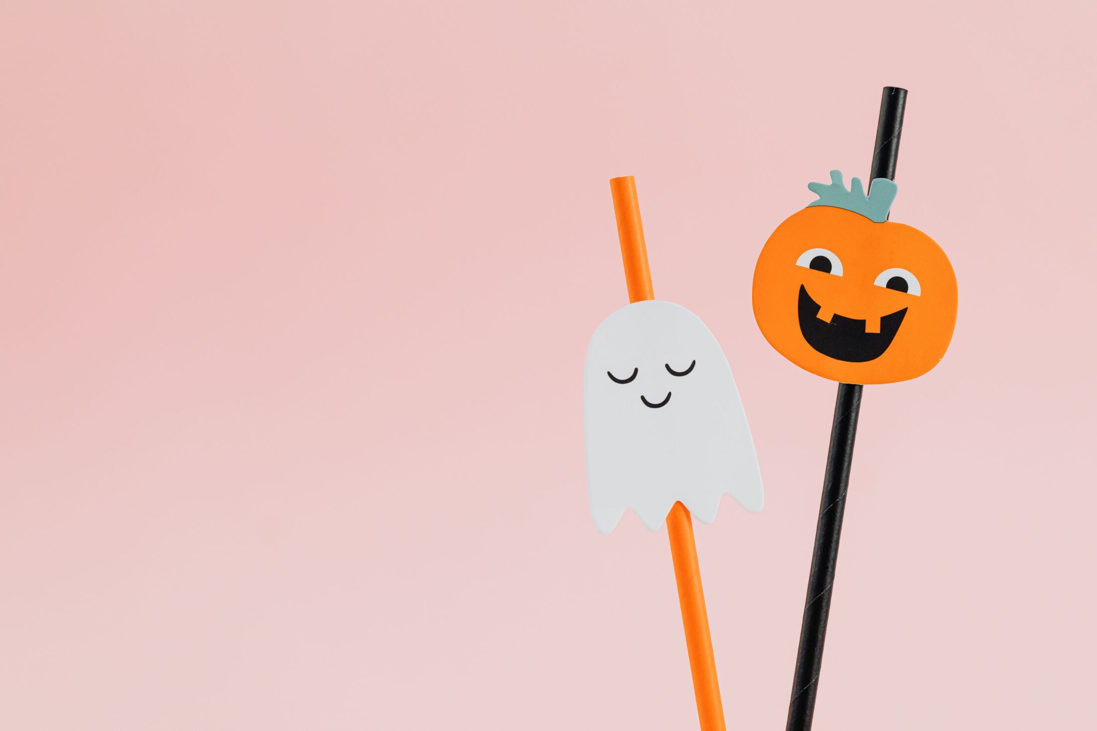 citrouille paille halloween entry1 Mes trouvailles tout doux : 10 idées Halloween pour nos petits loups