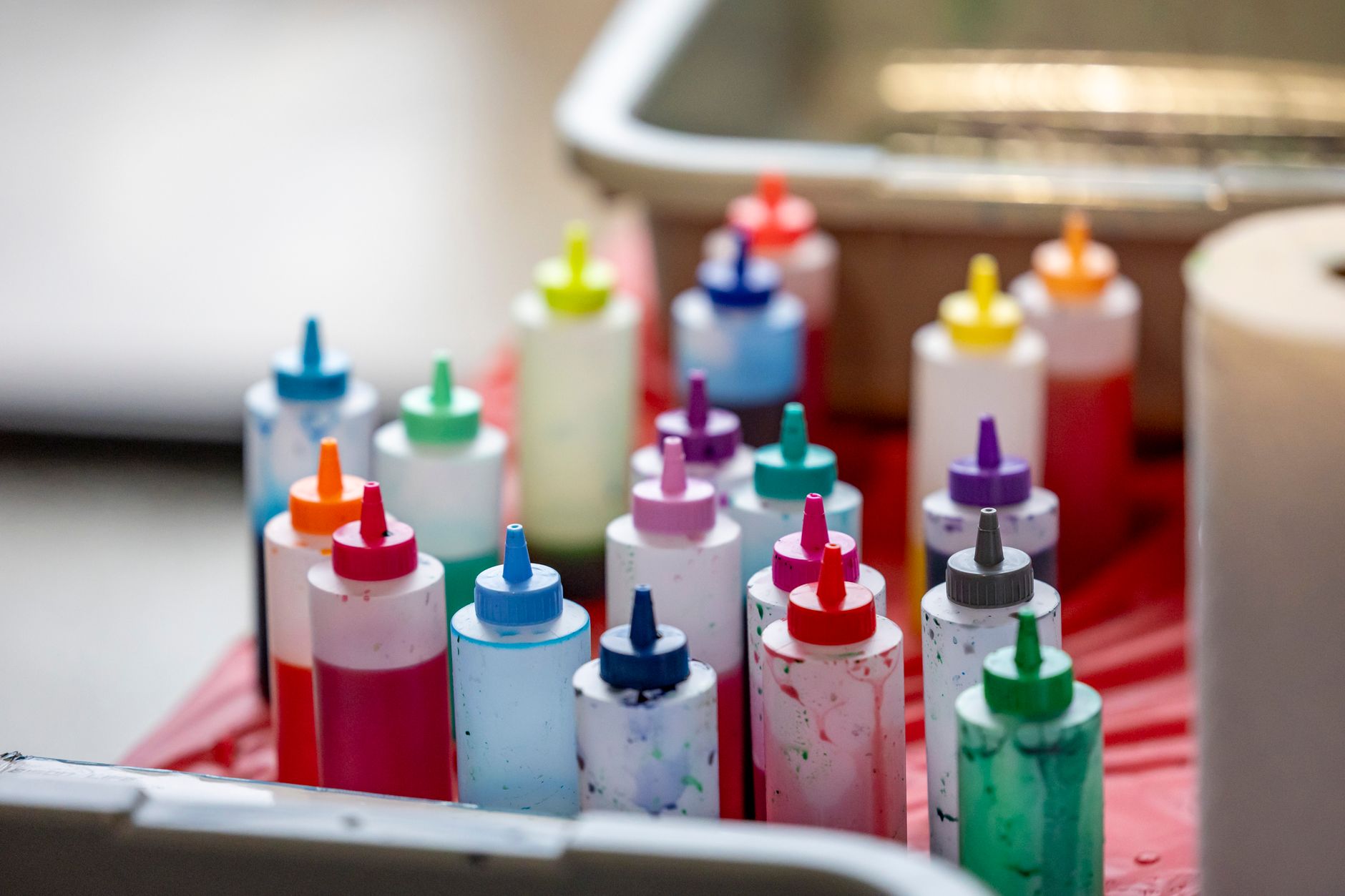 Débuter la résine époxy : mes 10 essentiels pour bien séquiper (sans se planter) pigments resine inline Débuter la résine époxy : mes 10 essentiels pour bien séquiper (sans se planter)