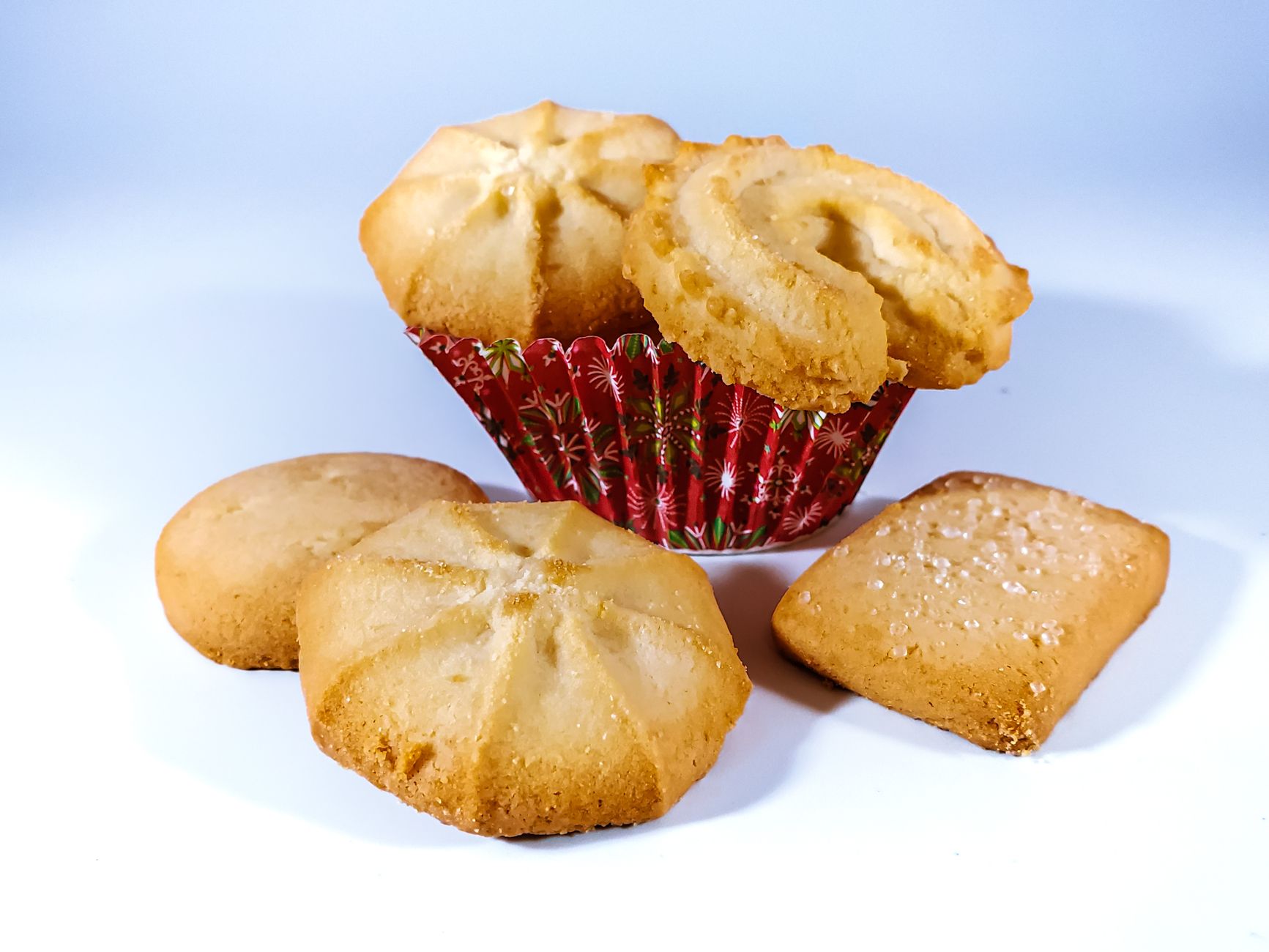 sables bretons tout juste sortis du four cov Petits biscuits, grand bonheur : 10 idées pour un goûter 100 % biscuits maison