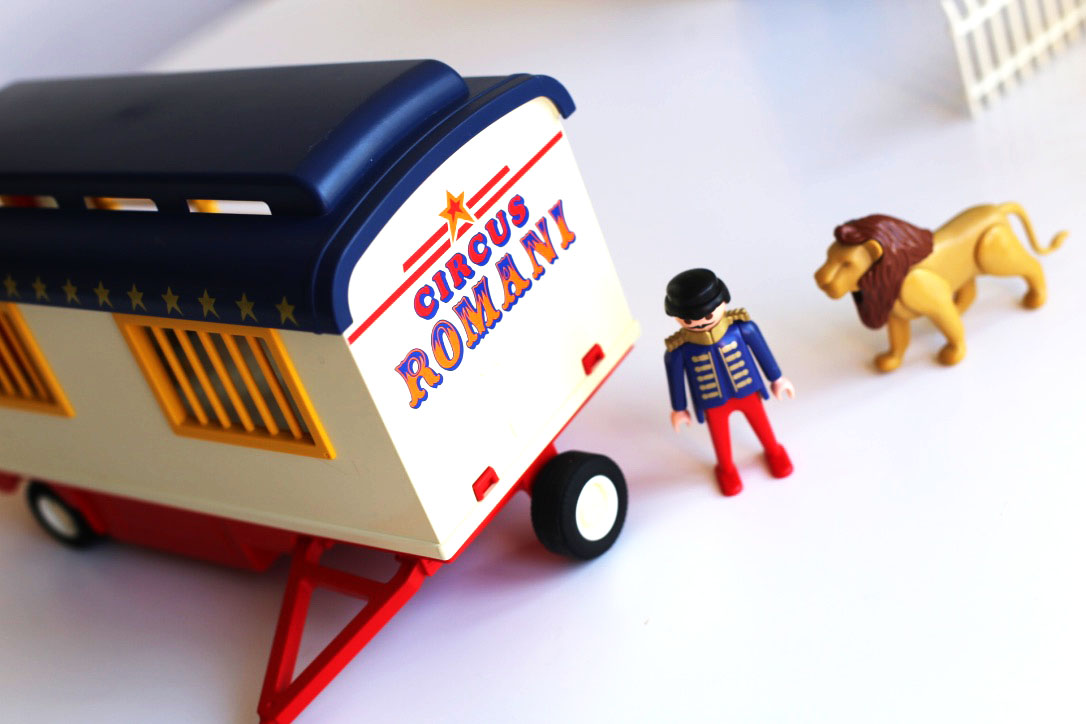 151014 romaniplaymobil Quand le dieu de la chine est avec moi