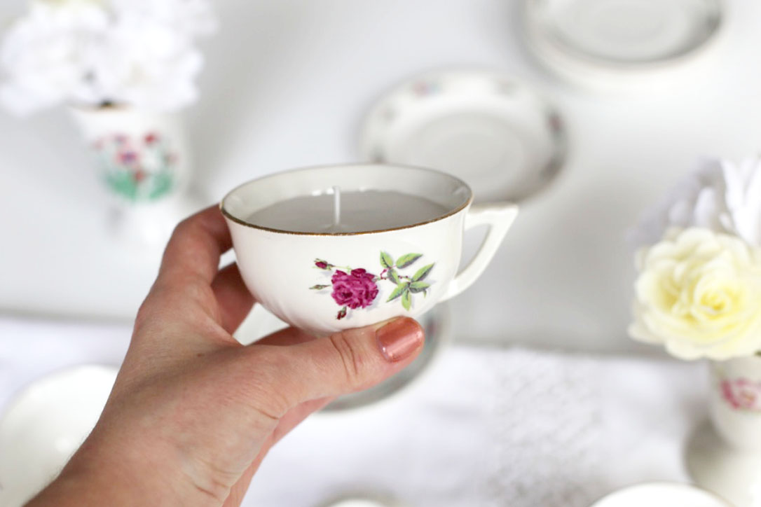 Bougie vintage – tasse + soucoupe en porcelaine - Mes p'tites mèches