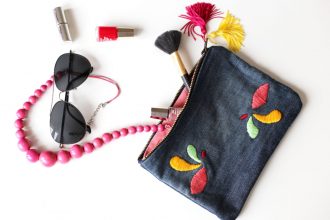 pochette-jeans-recup-couture-broderie-diy